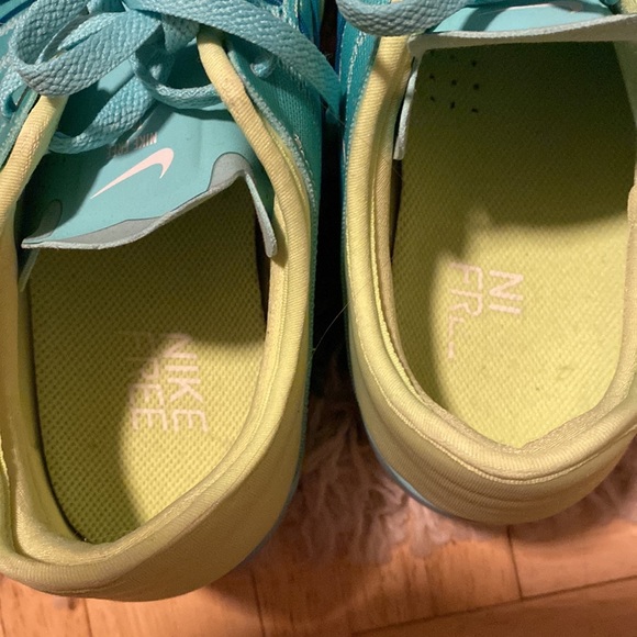 Nike Free - Picture 5 of 6